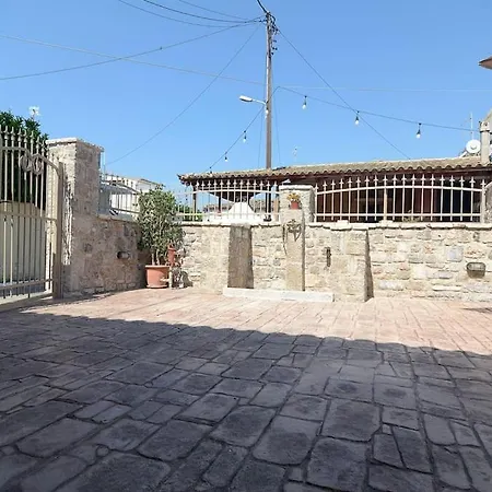 Σπίτι διακοπών Exquisite House Next To The Yacht Marina/beach Καλαμάτα